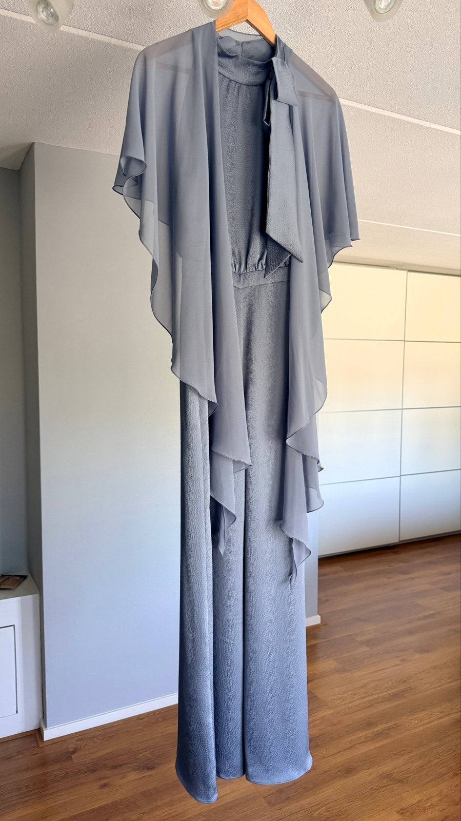 Feestelijke jumpsuit SWING + stola/bolero. Maat 40 zgan, Kleding | Dames, Jumpsuits, Ophalen of Verzenden, Zo goed als nieuw, Maat 38/40 (M)