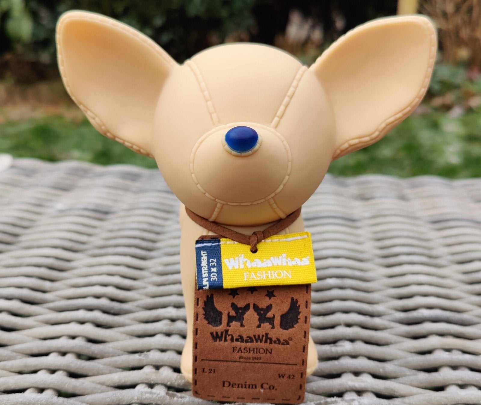 Whawha Chihuahua Spaarpot - Beige Kunststof, Verzamelen, Ophalen of Verzenden, Nieuw, Kunststof, Dier