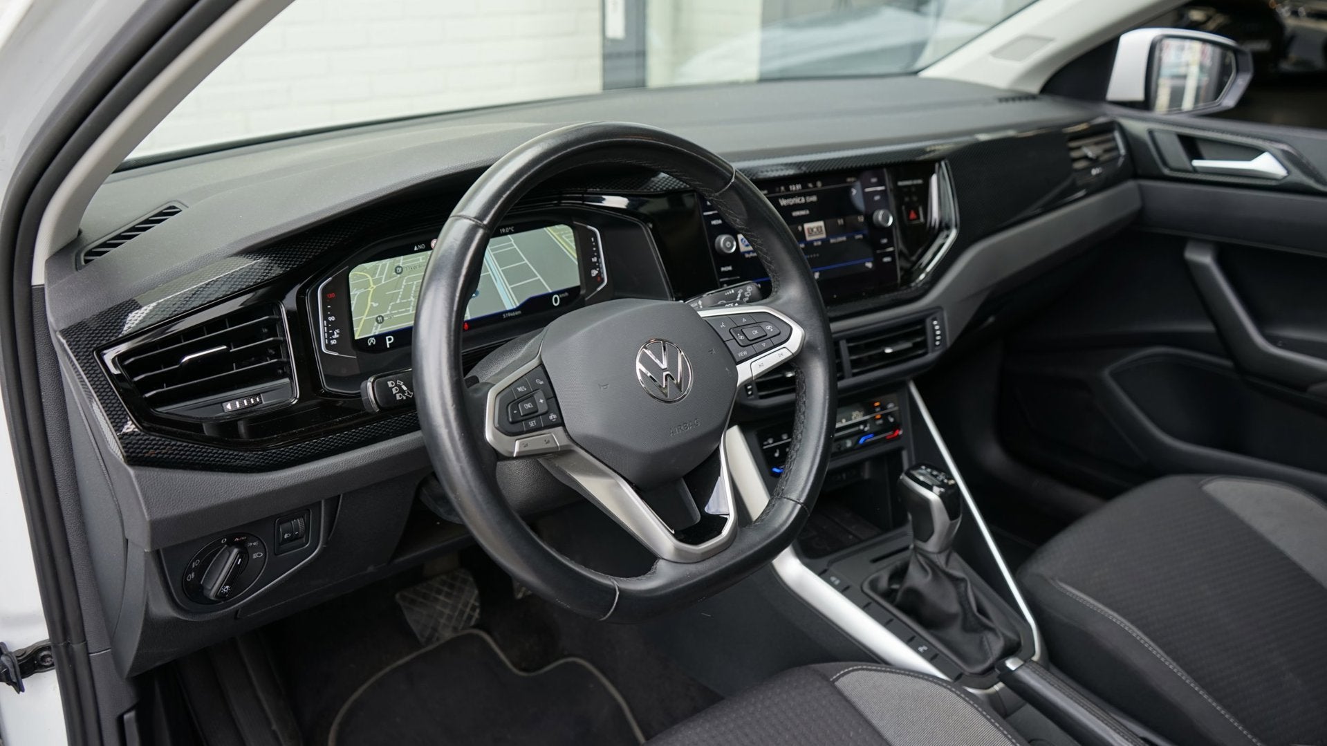 Volkswagen Polo 1.0 TSI AUTOMAAT 110 Pk |CARPLAY|CLIMA|DAB|F, Stof, Gebruikt, Zwart, Wit