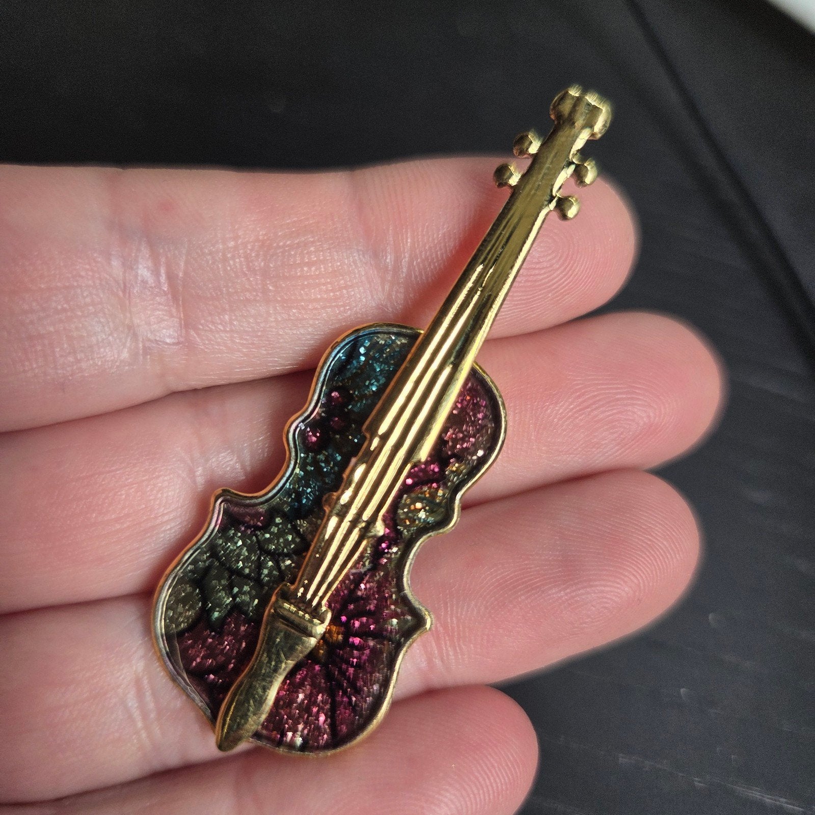 Broche, Sieraden, Tassen en Uiterlijk, Ophalen of Verzenden, Overige materialen