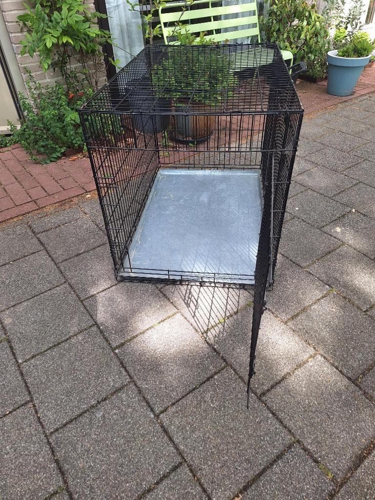Bench voor middelgrote hond, Ophalen, Zo goed als nieuw