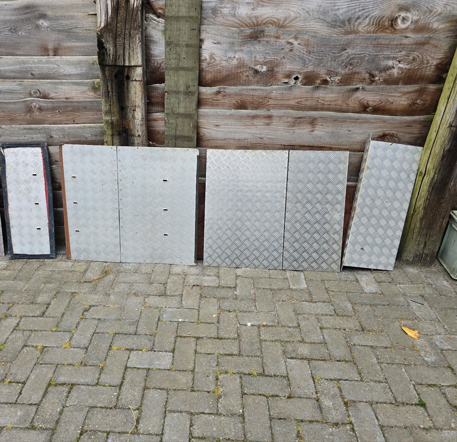 Aluminium platen voor rolstoel of scootmobiel € 150 euro, Ophalen, Overige materialen
