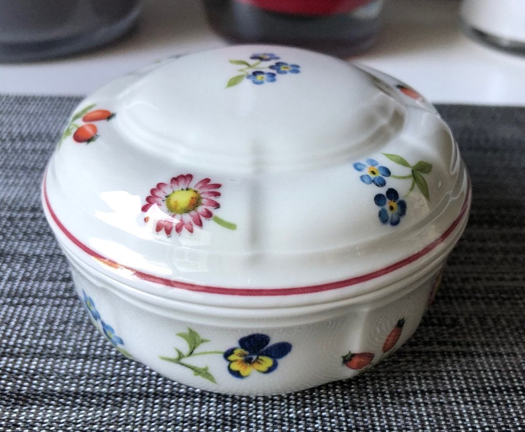 Villeroy & Boch Petite Fleur snoepdoos, Overige typen, Ophalen of Verzenden, Zo goed als nieuw, Overige stijlen