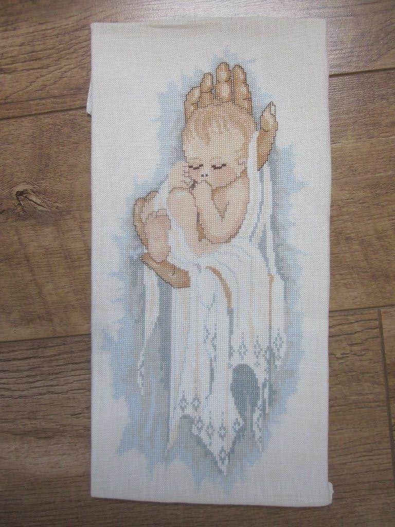 Lanarte Maria van Scharrenburg geborduurd baby in hand 28346, Hobby en Vrije tijd, Ophalen of Verzenden, Zo goed als nieuw, Handborduren
