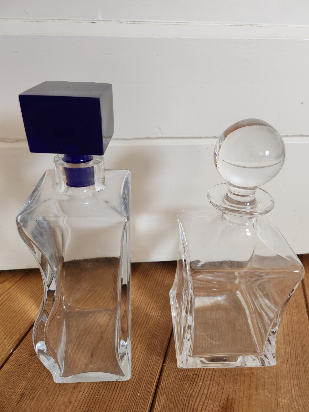Set van 2 glazen karaffen, Ophalen