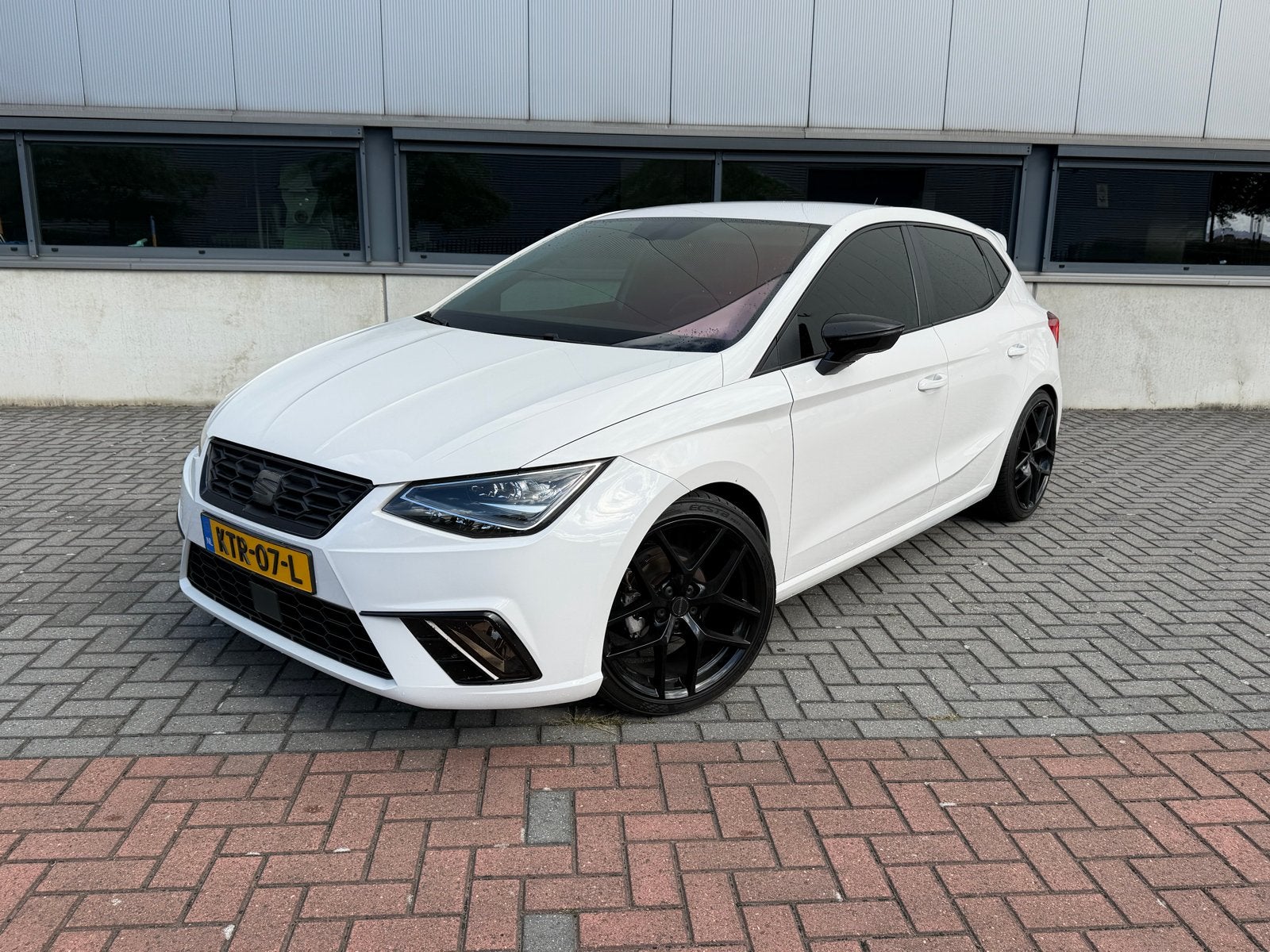 Seat ibiza FR 1.0 TSI 140 pk LED/Carplay, Automaat, 4 cilinders, Ibiza, Bedrijf