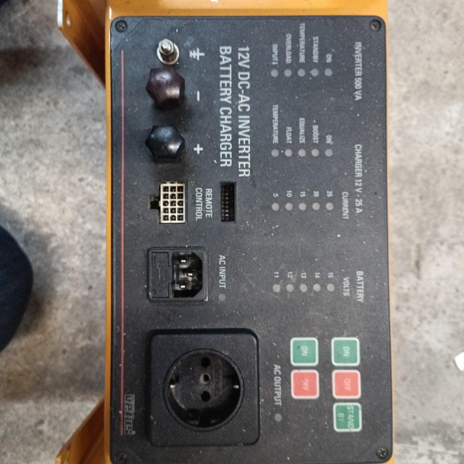 Vetus + Bosman 12V DC-AC Inverter Acculader 25A, Ophalen of Verzenden