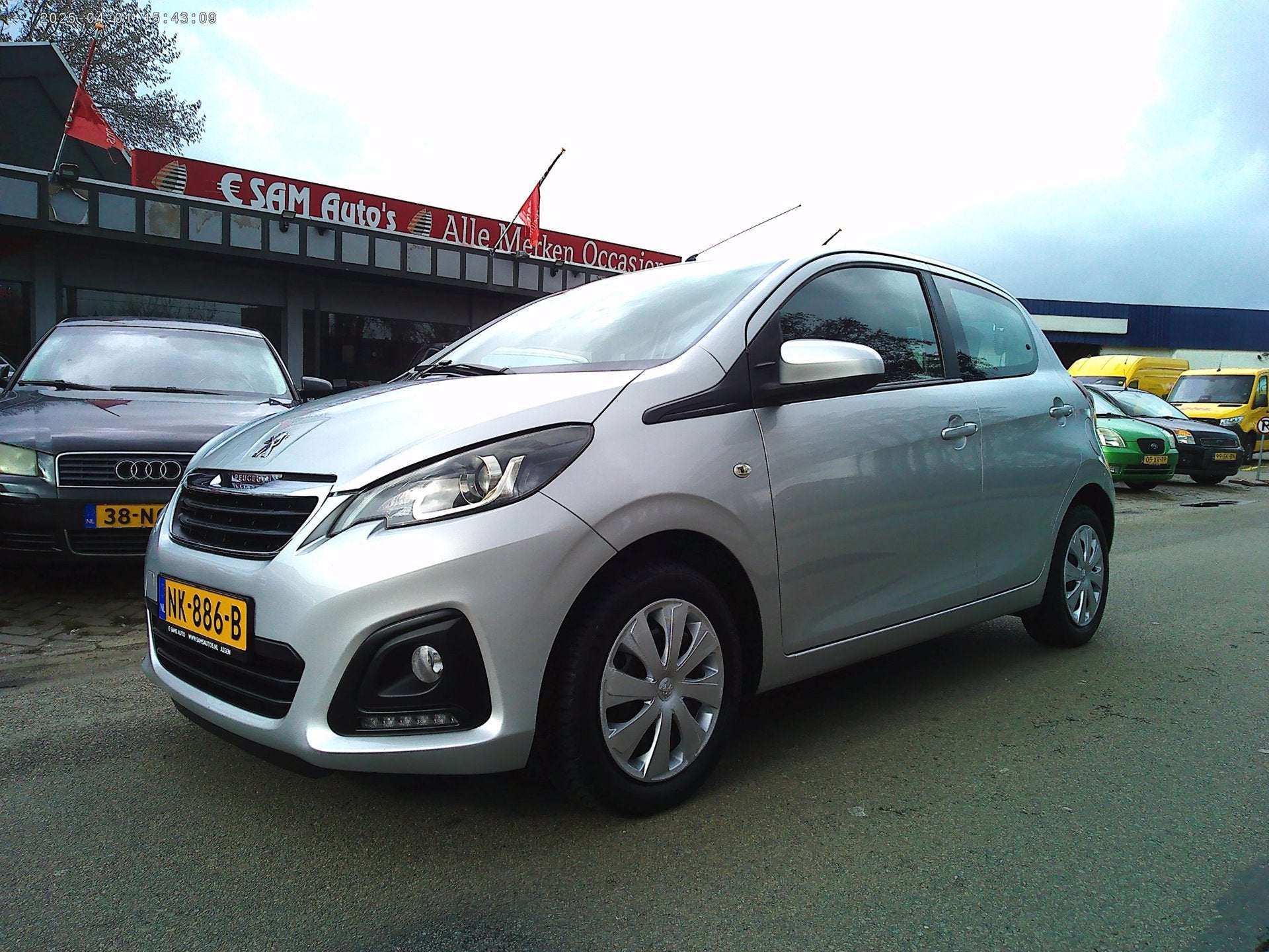 Peugeot 108 1.0 e-VTi Active (2017 NAVI +Airco ), Voorwielaandrijving, Dealer onderhouden, Gebruikt, Euro 6