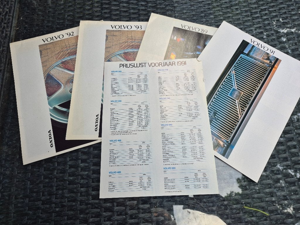 folders Volvo,'89/'91/'92/'93 4x, Ophalen of Verzenden, Zo goed als nieuw, Volvo
