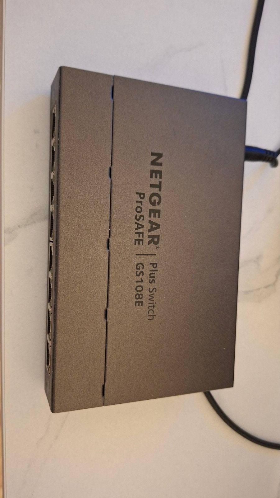 NETGEAR ProSAFE GS108E Plus Switch - 8-poorts Gigabit, Computers en Software, Ophalen, Zo goed als nieuw