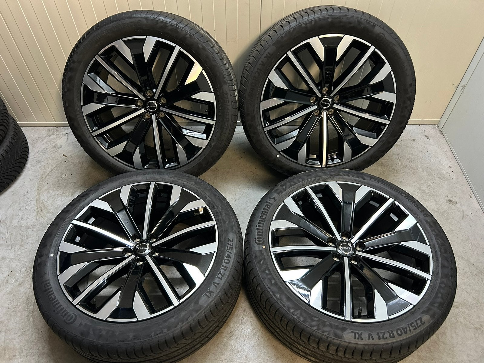 Originele Volvo XC90 21 inch Continental VOL 2025 ZGAN DEMO, Ophalen, Gebruikt, 275 mm, Banden en Velgen