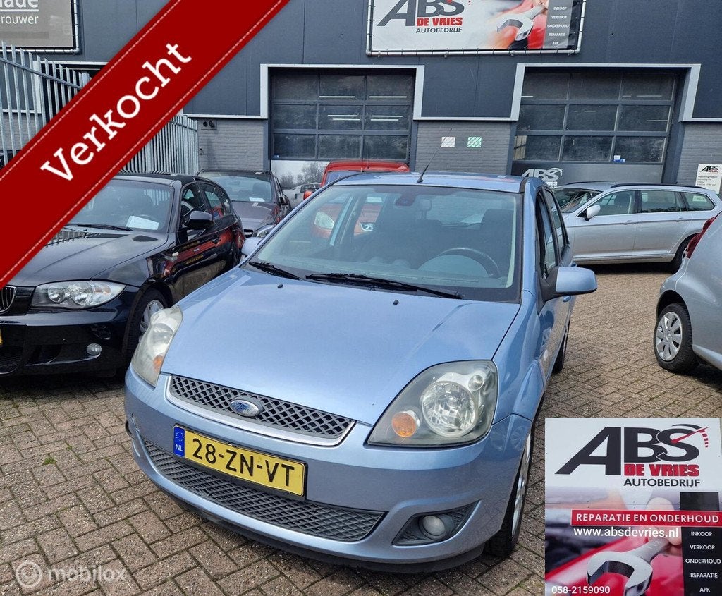 Ford Fiesta 1.3-8V Futura XL AIRCO APK MEI 2027, 1299 cc, 4 cilinders, Blauw, Origineel Nederlands