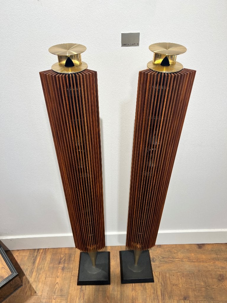 Bang & Olufsen Beolab 18 Gold Tone/ Walnoot DEMO NEW!, 150 watt of meer, Stereo speakers, Bang & Olufsen, Ophalen of Verzenden