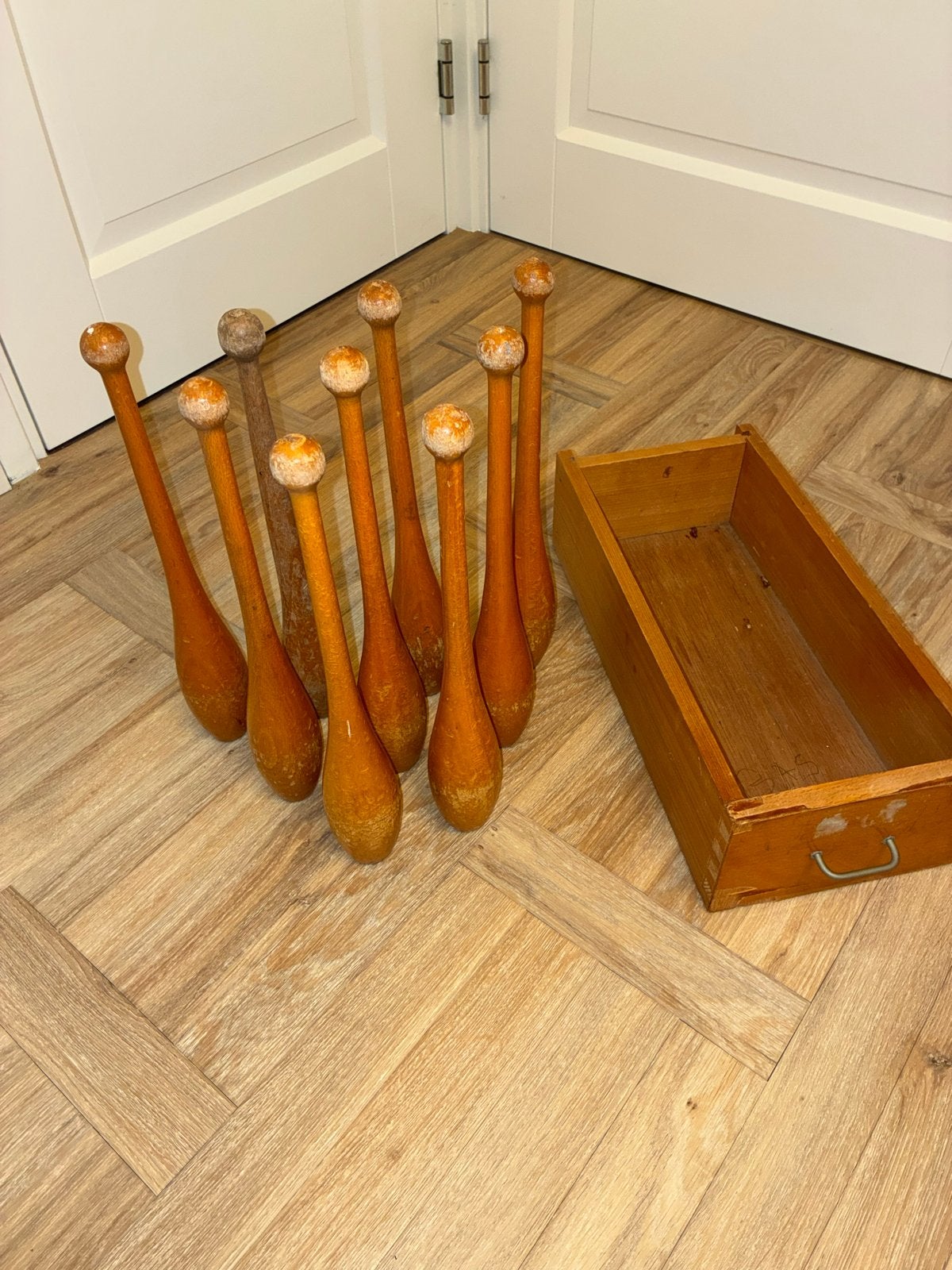 Houten gymzaal kegels incl. opbergkist, Ophalen of Verzenden, Gebruikt