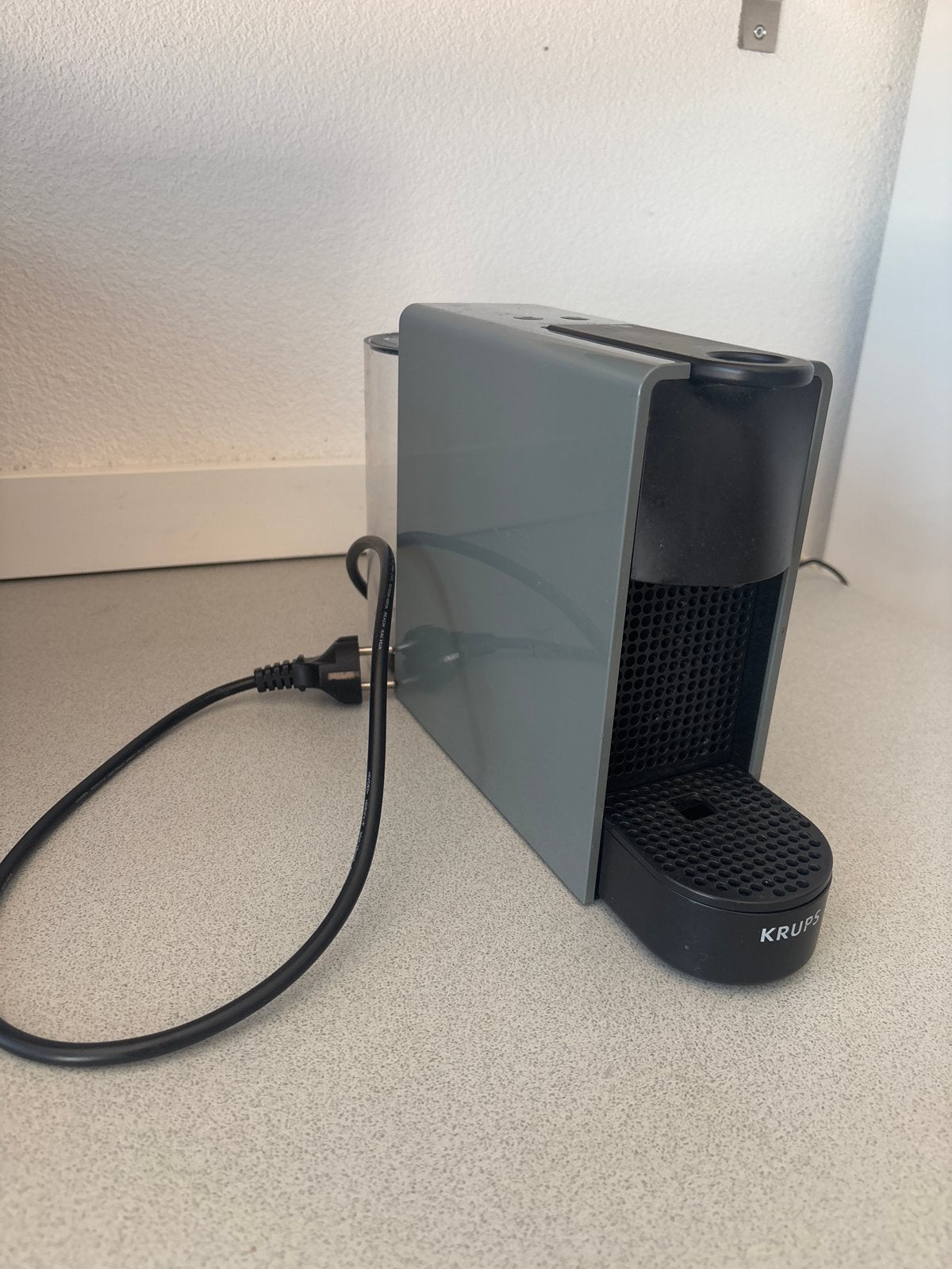 Nespresso Krups Essenza Mini - Compacte Koffiemachine, Witgoed en Apparatuur, Koffiezetapparaten, Gebruikt, Espresso apparaat