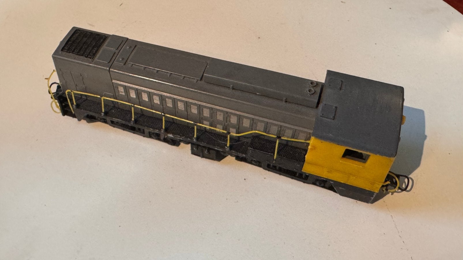 NS 2200 / 2300 diesellocomotief – H0, Overige merken, Ophalen of Verzenden, Gelijkstroom, Locomotief