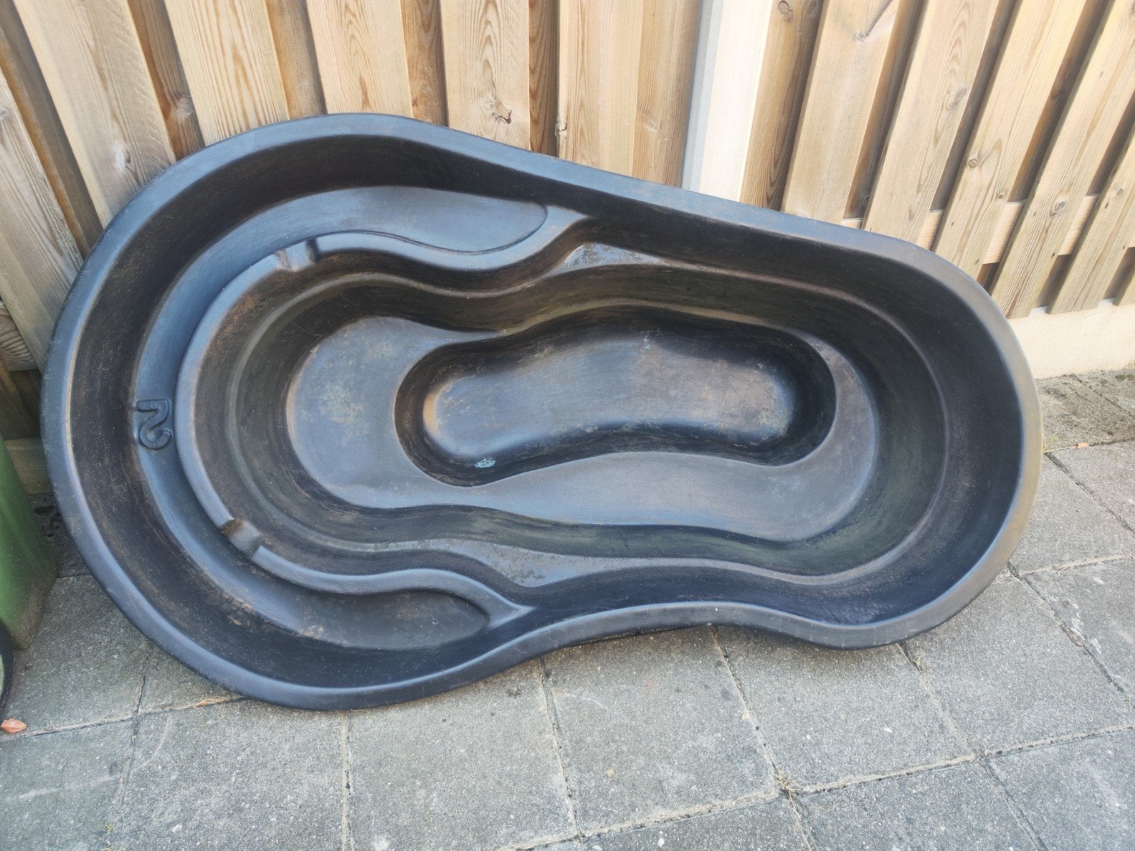 Voorgevormde polyethyleen vijver vijverbak, Ophalen, Gebruikt
