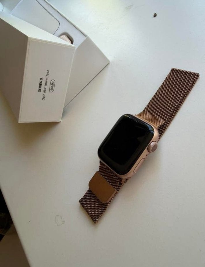 Apple watch serie 5 40 mm rose, Ophalen of Verzenden, Gebruikt, Roze, IOS