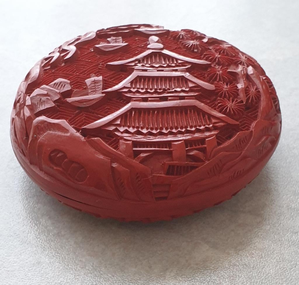 Mooi cinnabar doosje - chinees lakwerk, Ophalen of Verzenden