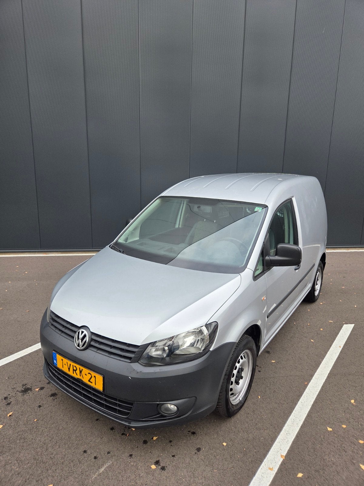Volkswagen Caddy 1.6 D 55KW 2011|Apk|Airco|Trekhaak|Cruise, Auto's, Voorwielaandrijving, Euro 5, 74 pk, Zwart