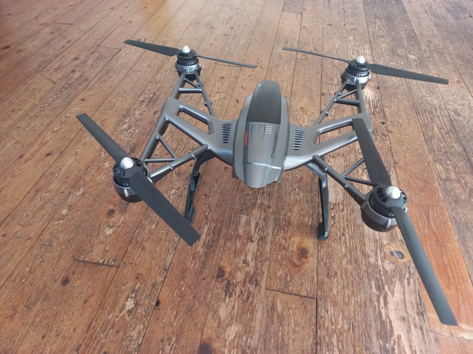 Yuneec Typhoon H drone met 4K camera en accessoires, Yuneec, Extra accu('s), Zo goed als nieuw, Professionele drone