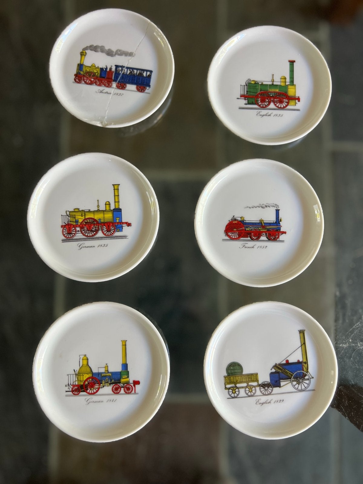 Set van 6 mini porseleinen bordjes met treinen, Ophalen of Verzenden