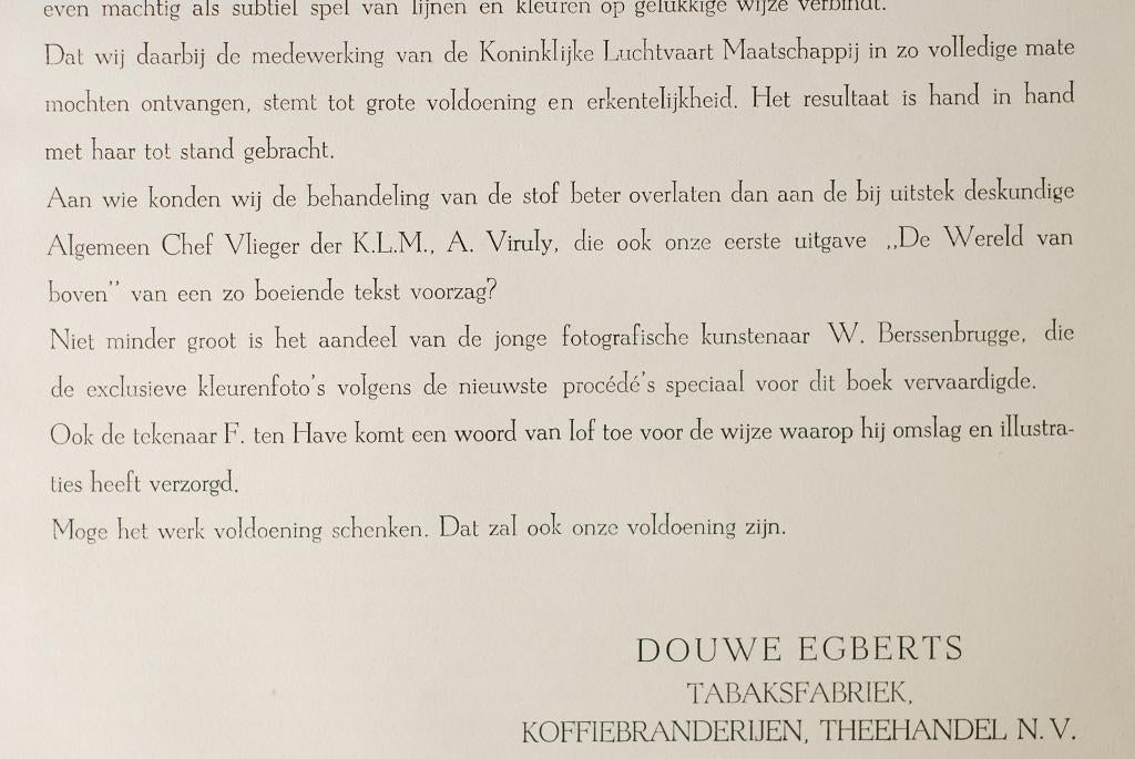 Kleurenvlucht - Douwe Egberts (1948), Boeken, Prentenboeken en Plaatjesalbums, Verzenden, Gelezen