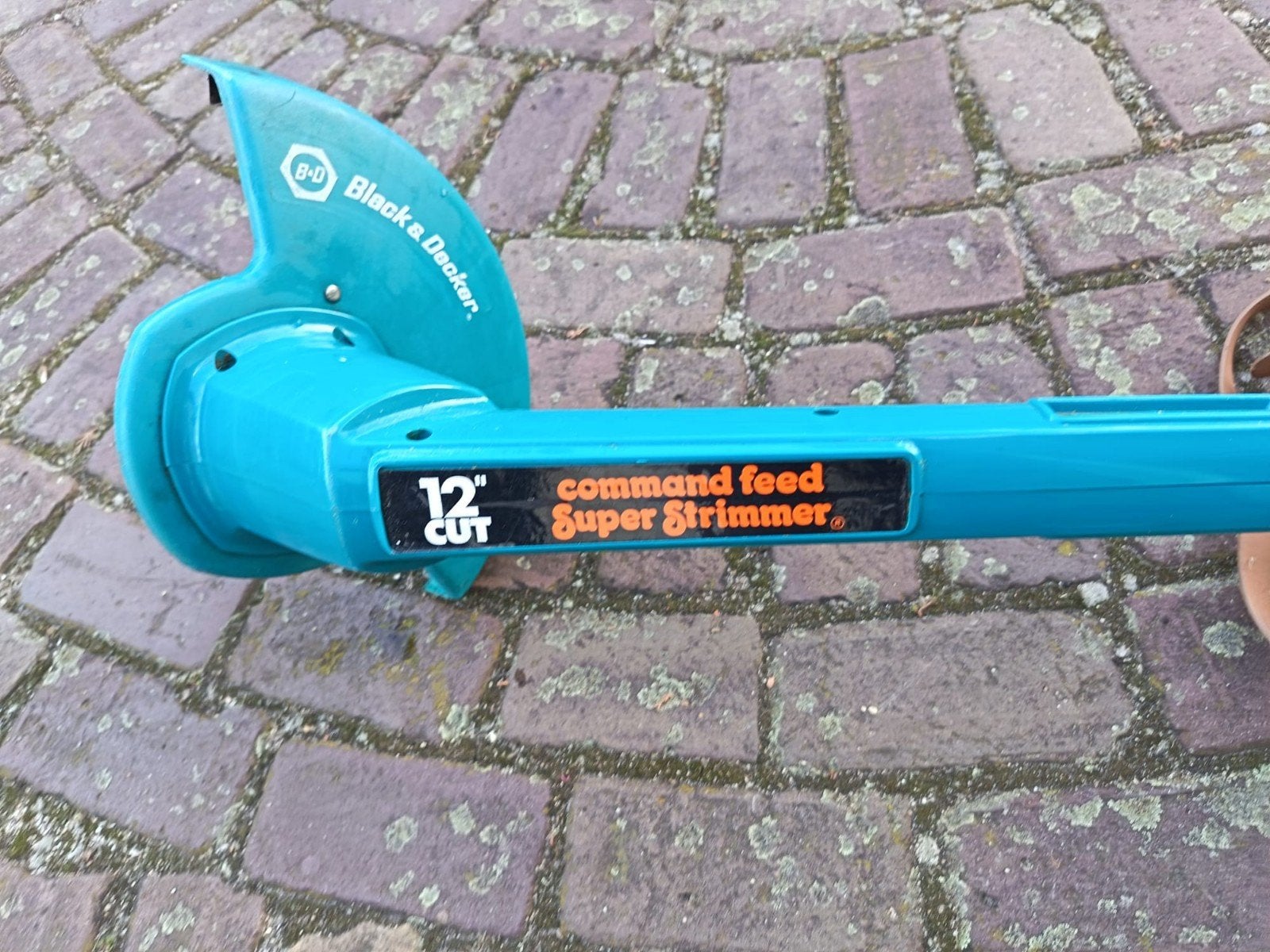 Grastrimmer met nylonsnoer Black & Decker, Ophalen, Zo goed als nieuw, Elektrisch, Black & Decker