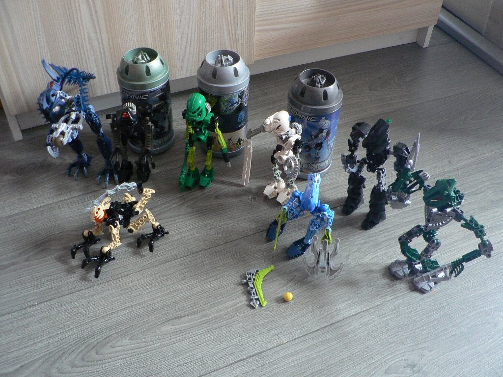 10 LEGO BIONICLES, Ophalen of Verzenden, Gebruikt
