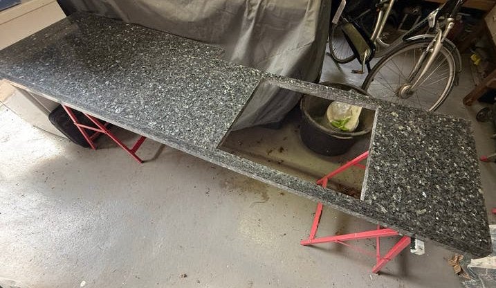 Granieten aanrechtblad met uitsparing voor kookplaat, Ophalen, Gebruikt, Meerkleurig, 200 cm of meer