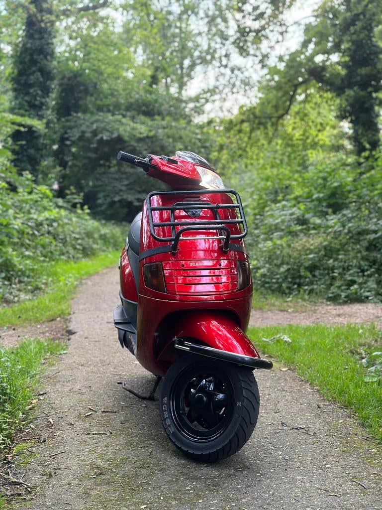 Piaggio SKR 183 A1 VERS!! Ruilen, Fietsen en Brommers, Scooters | Vespa, Zo goed als nieuw, Overige modellen, Tweetakt, Ophalen