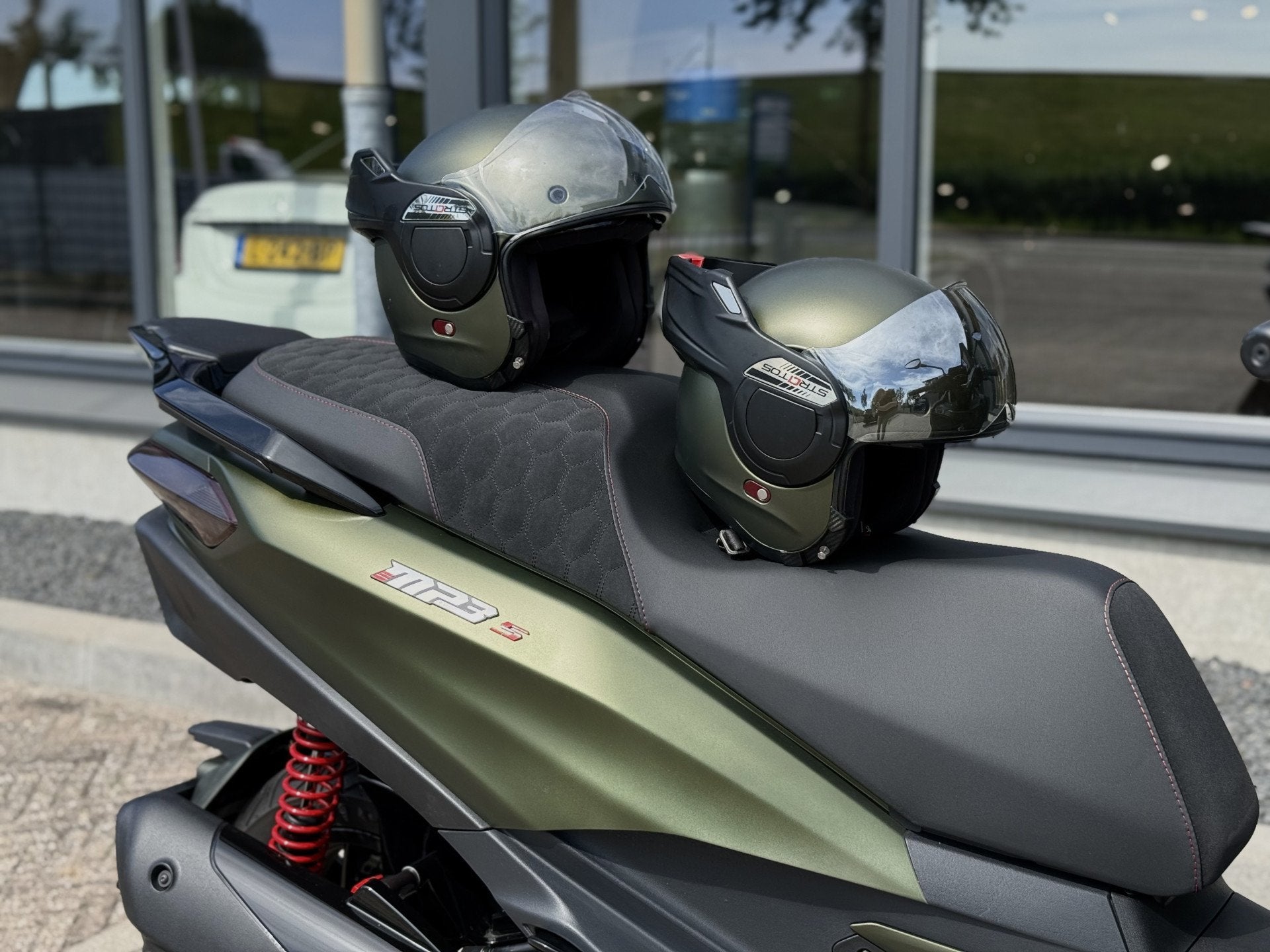 Piaggio MP3 530 HPE Exclusive Custom, 530 cc, Traction Control, Bedrijf, Overig