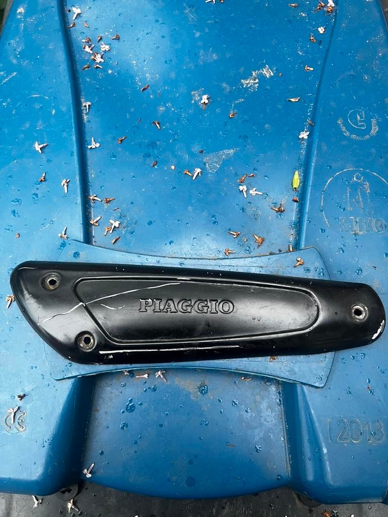 Piaggio pot uitlaat hitteschild 125/180cc, Ophalen of Verzenden, Zo goed als nieuw, Uitlaat