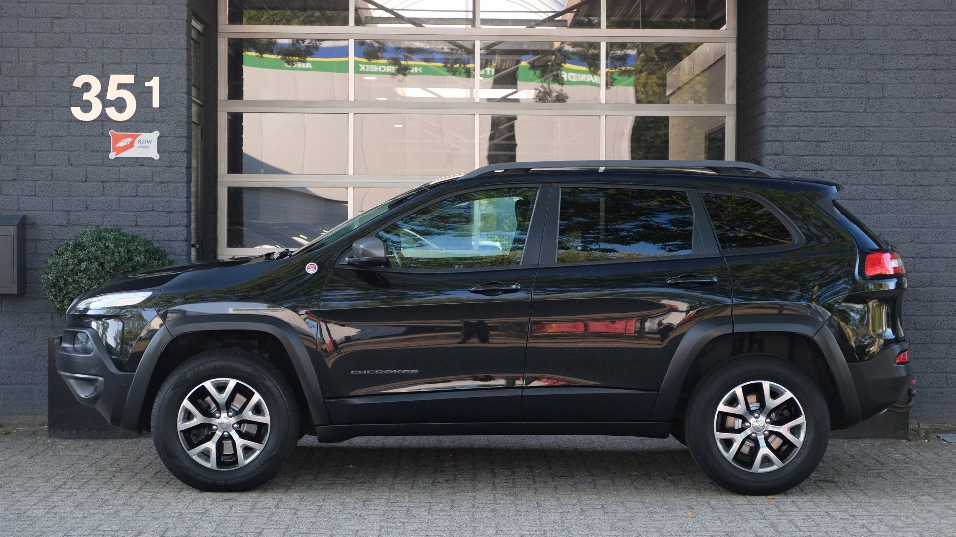 Jeep Cherokee 3.2 V6 Trailhawk 4WD Lock, Automaat, 450 kg, Leder en Stof, 10 km/l