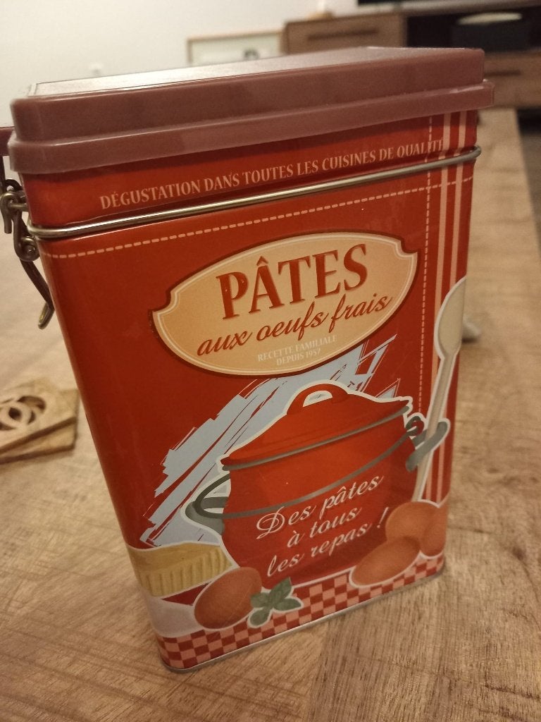 Twee blikken, Ophalen of Verzenden, Gebruikt, Overige