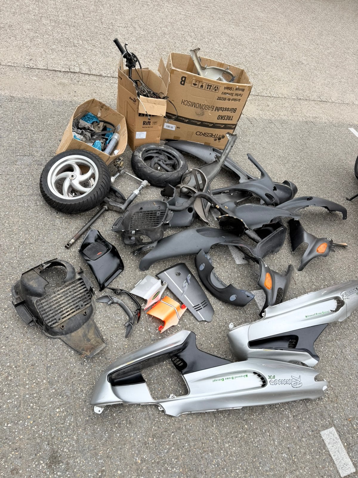 3x Gilera Runner Sp 50cc DD partij scooters piaggio kappen, Ophalen, Piaggio, VL Custom Scooters, Overige typen