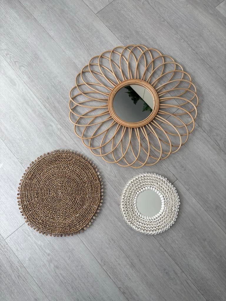 Wanddecoratie set: rotan spiegel, zeegras en schelpen orname, Ophalen, Rond, Zo goed als nieuw, Minder dan 100 cm