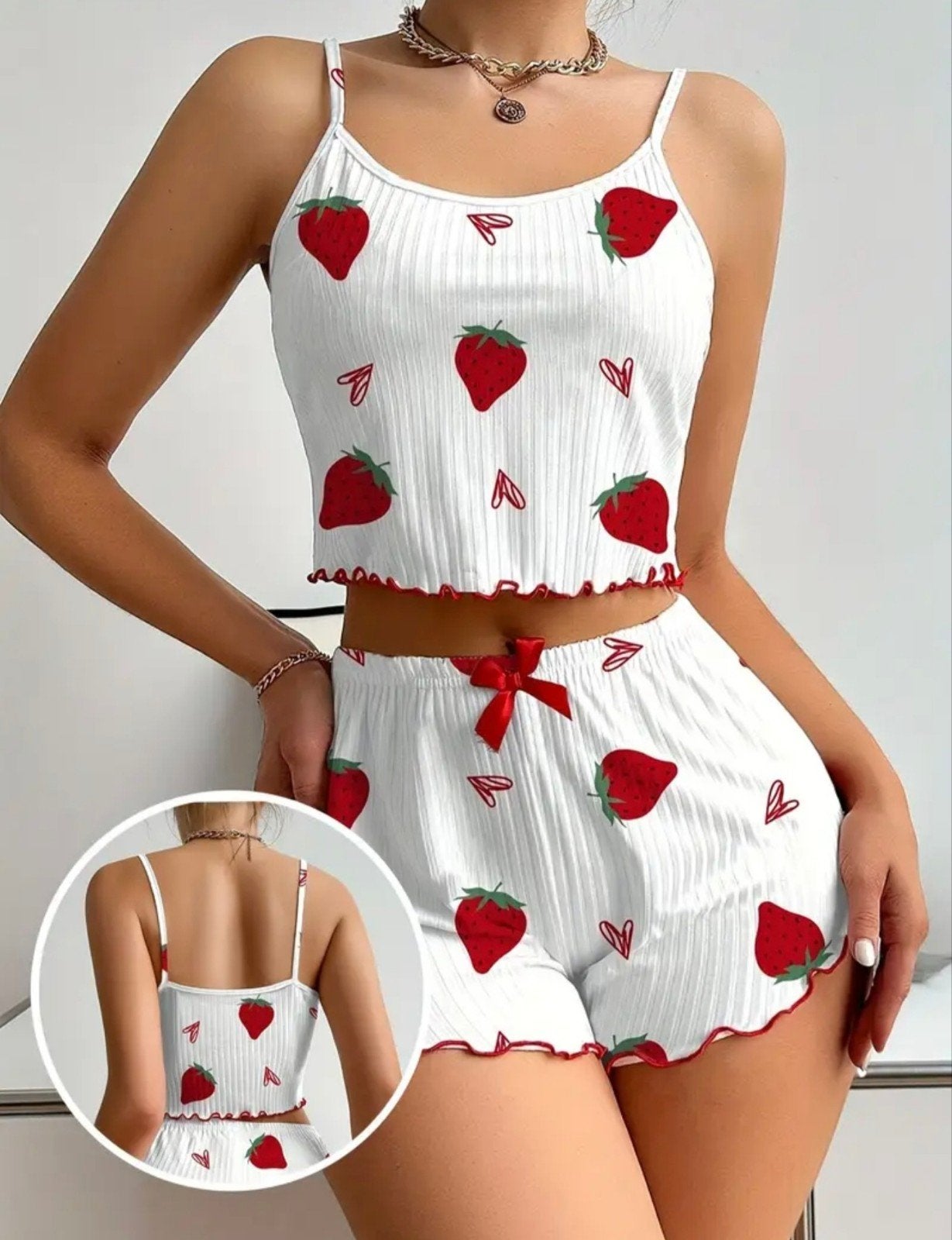 Aardbeienprint Pyjama Set - Topje & Shorts, Kleding | Dames, Onbekend, Ophalen of Verzenden, Nieuw, Maat 38/40 (M)