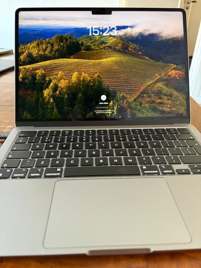 Foto 3 van Apple MacBook Air 13 inch (2024) M3 - 16GB/512GB Spacegrijs