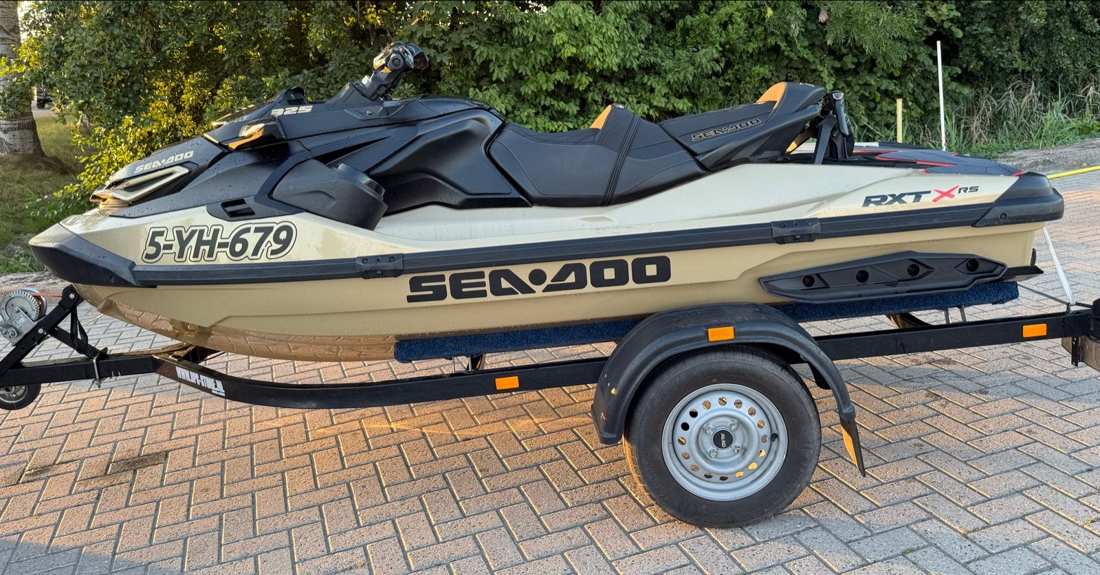 Sea-Doo RXT-X 325 pk (2025) - 3 jaar garantie, Watersport en Boten, Jetski's en Waterscooters, Ophalen, Zo goed als nieuw, Benzine