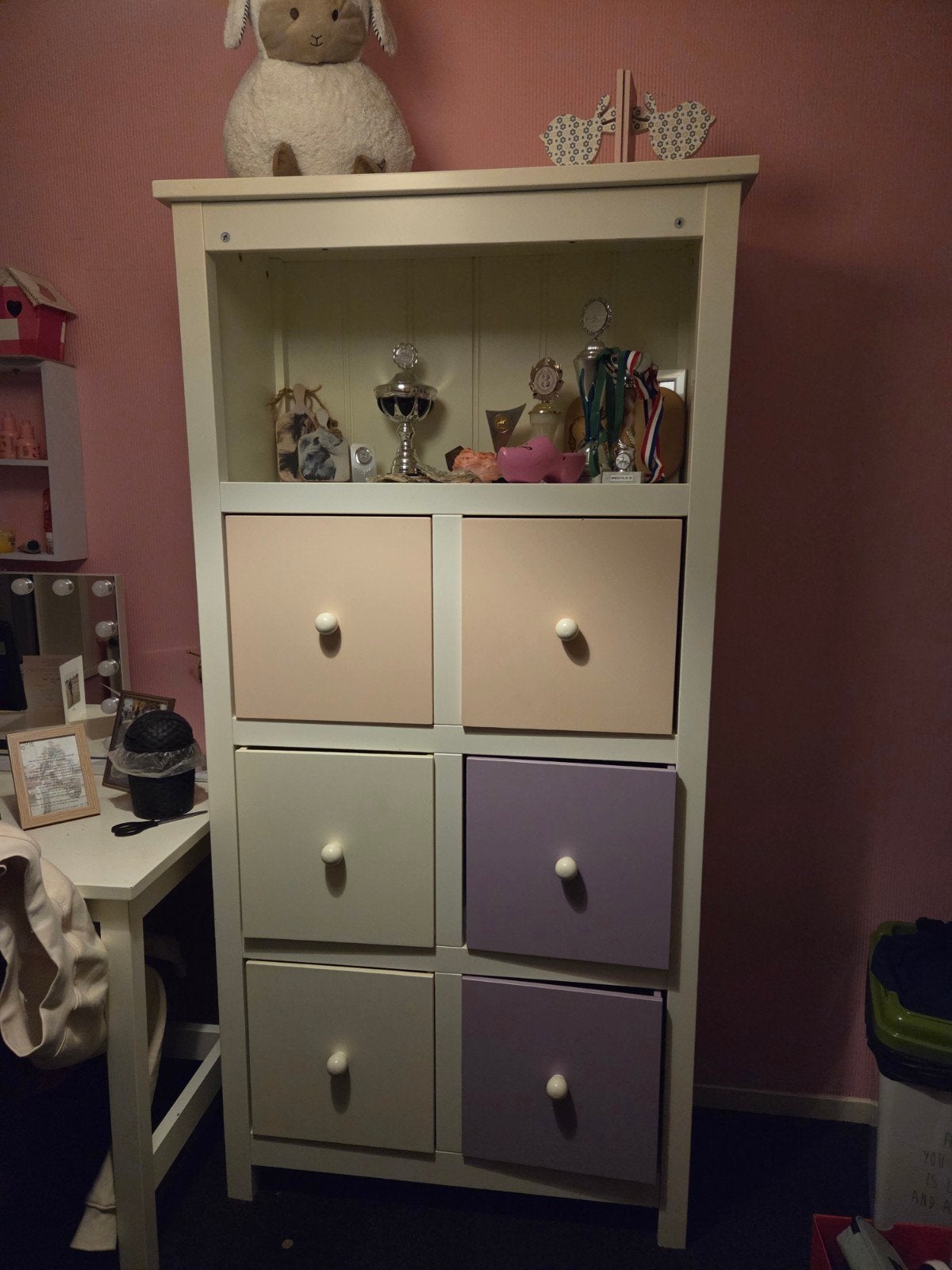 Complete meisjeskamer set - Bed, kledingkast, bureau, ladeka, Ophalen, Gebruikt, Meisje