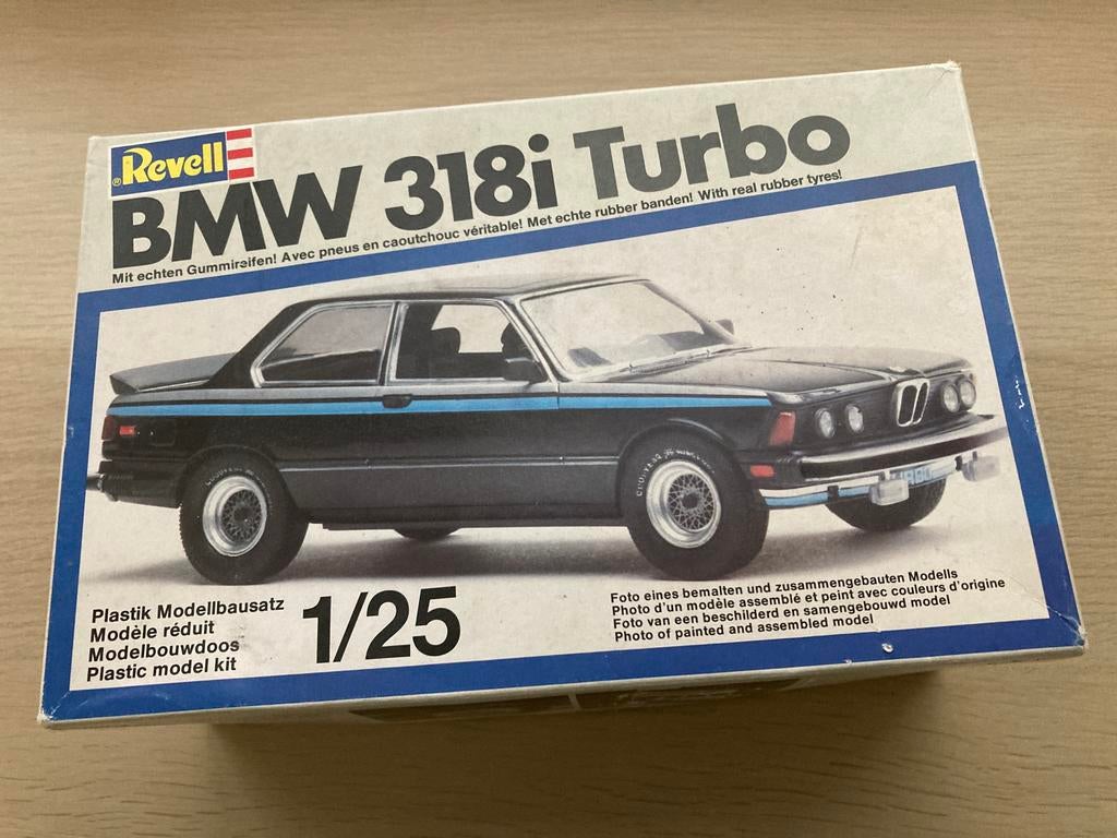 BMW 318i Revell bouwpakket, Hobby en Vrije tijd, Ophalen of Verzenden, Zo goed als nieuw, Auto, Revell