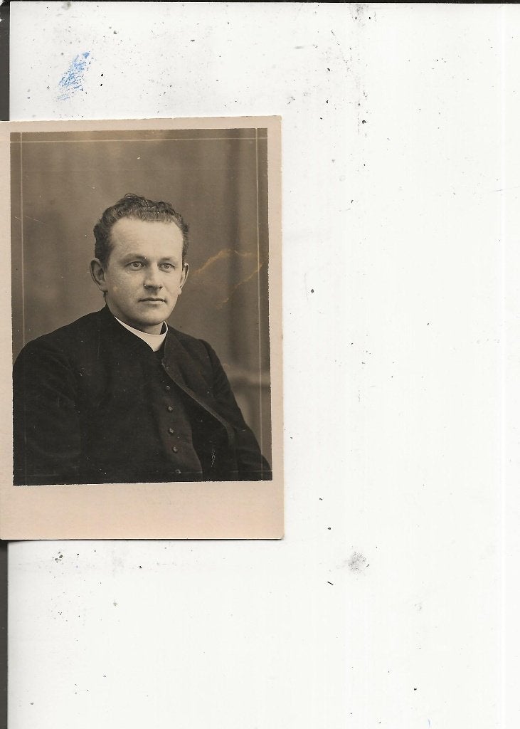 Poeldijk Kapelaan HJA Theissen 12,5 jaar Priesterfeest 1930, Ophalen of Verzenden, 1920 tot 1940, Ongelopen, Zuid-Holland