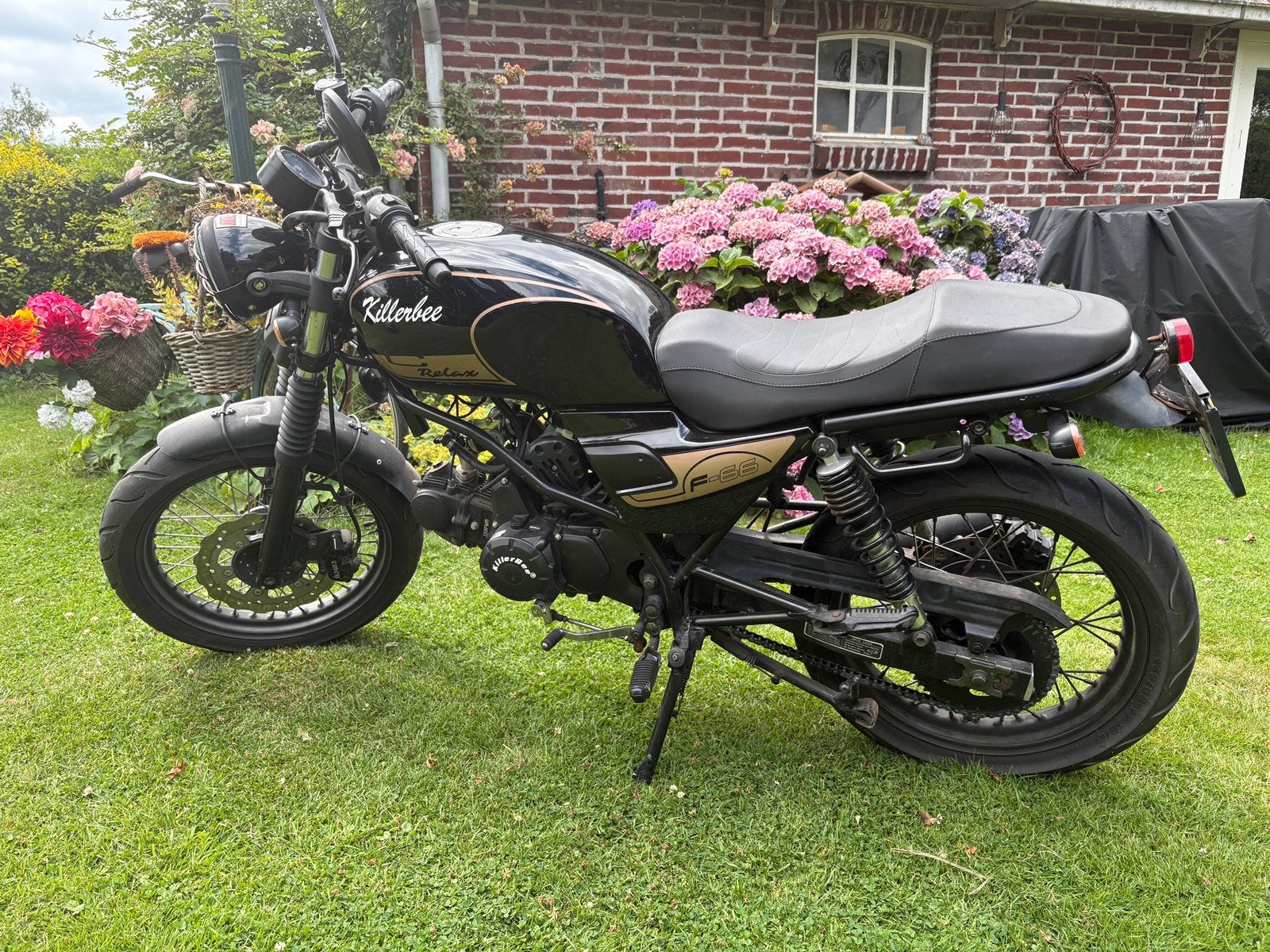 Killerbee F66 schakelbrommer., Fietsen en Brommers, Brommers | Crossbrommers, Gebruikt, Overige merken, Ophalen