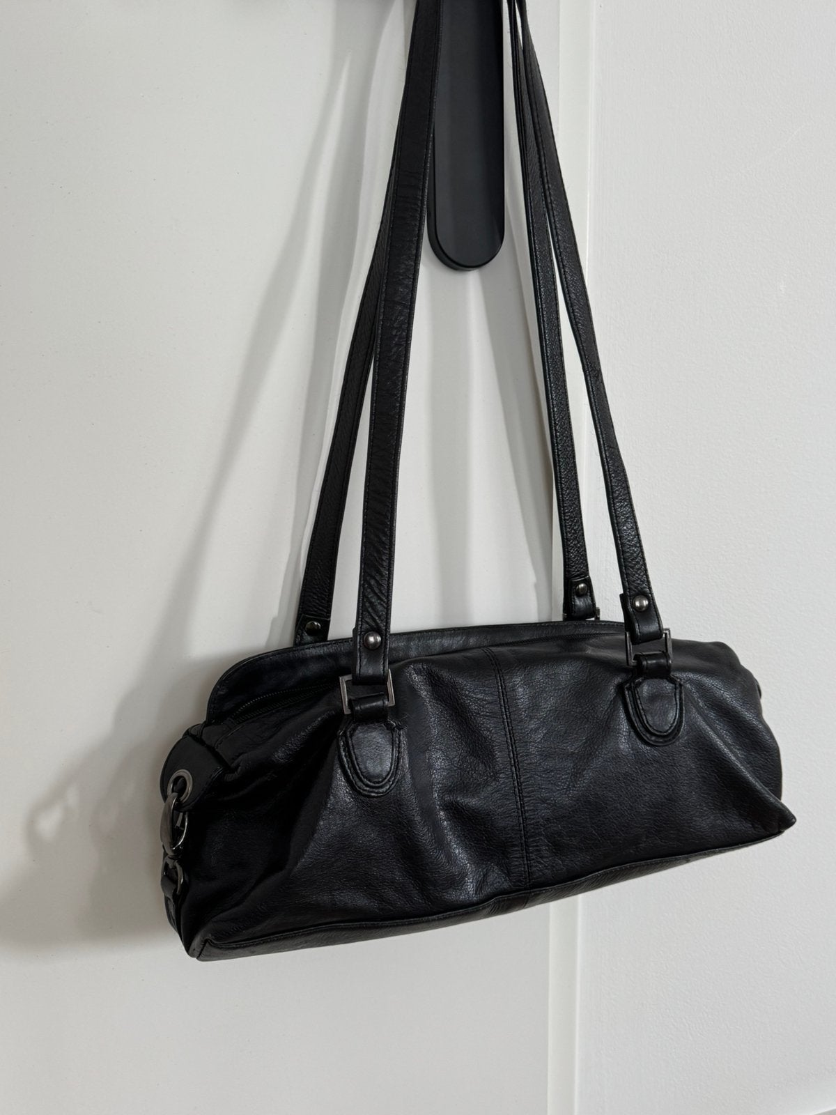 Vintage Tas Zwart, Ophalen of Verzenden, Overige materialen, Broche