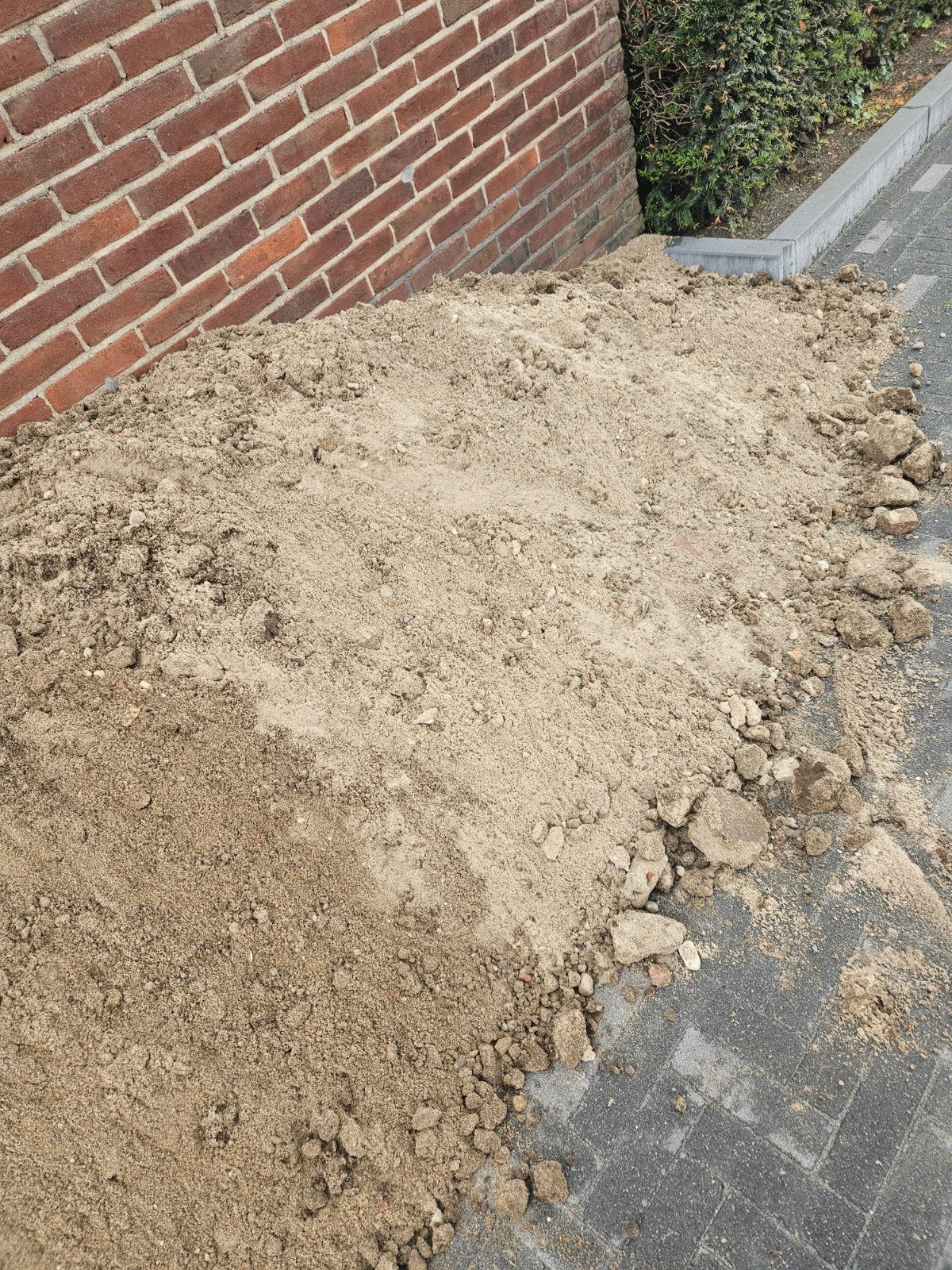 Witzand (met stenen) en zwarte grond, Tuin en Terras, Zand, Ophalen of Verzenden, Overige typen
