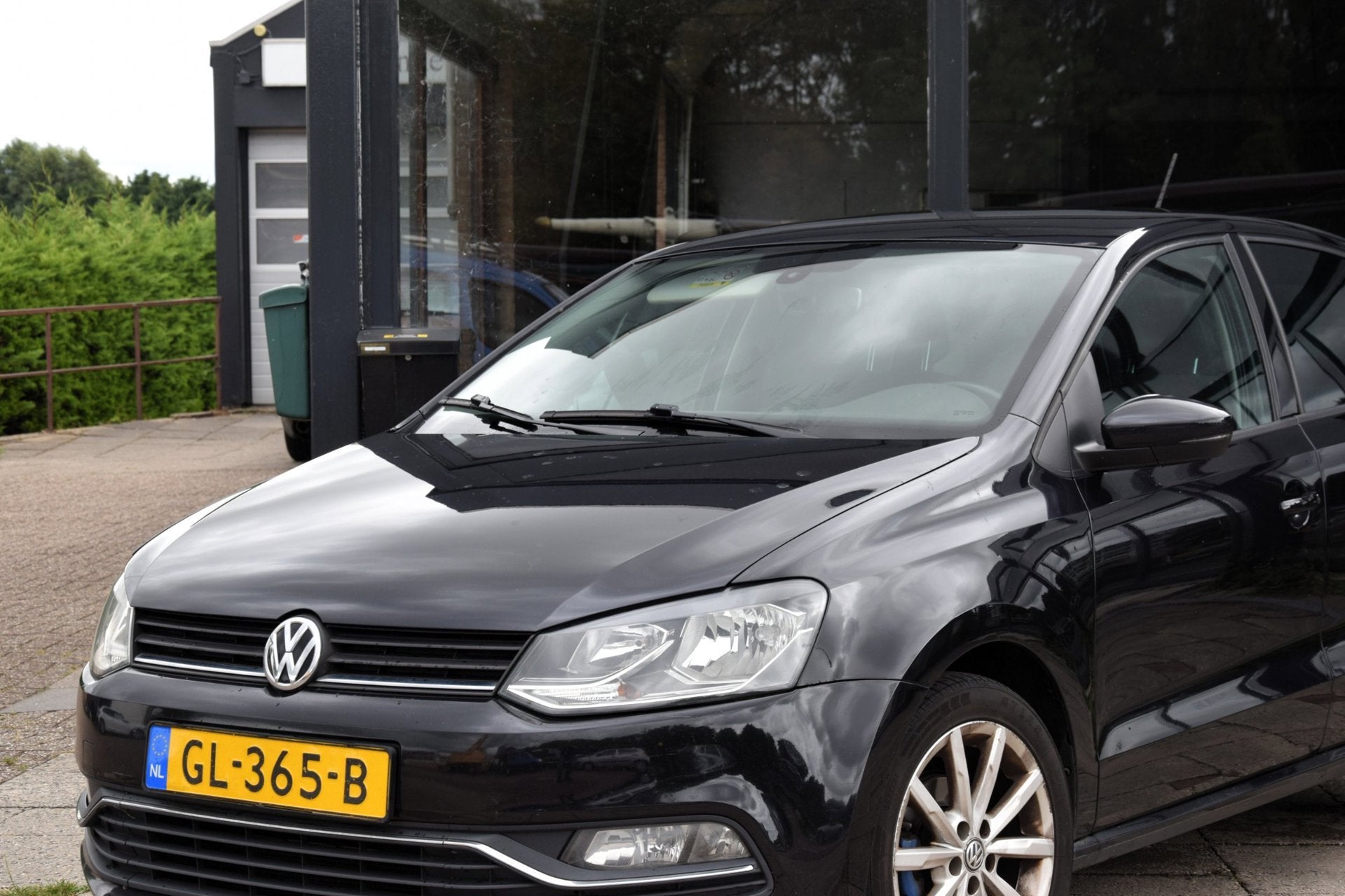 Volkswagen Polo 1.4 TDI Comfortline Automaat, Auto's, Gebruikt, Euro 6, 580 kg, Zwart