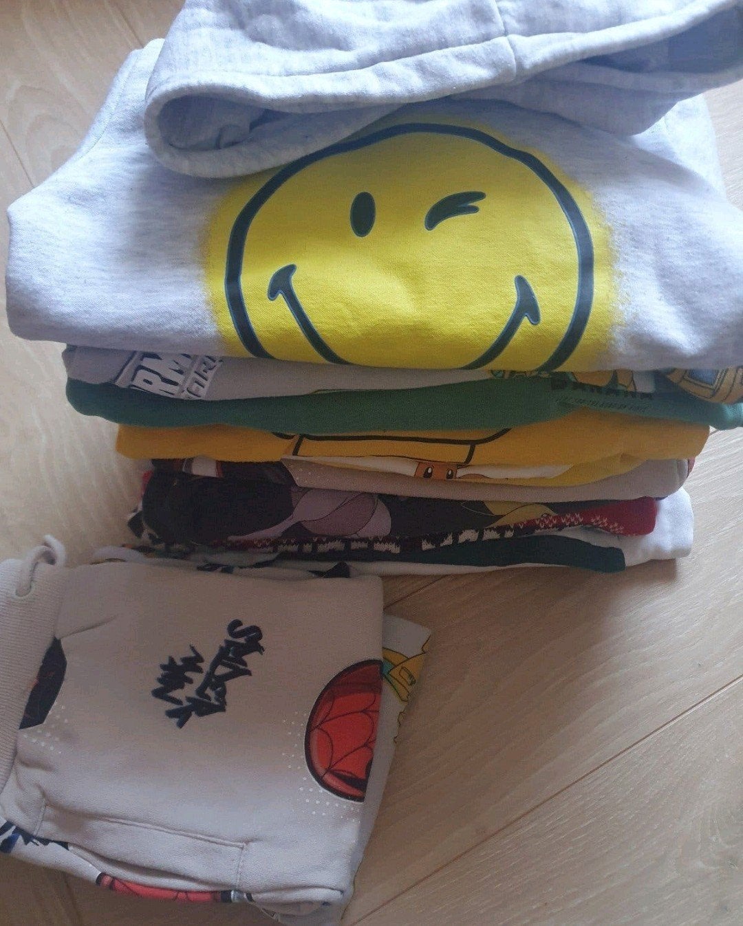 BIJNA GRATIS! Pakket hoodies truien actiefiguren 110 jongen, Ophalen of Verzenden, Gebruikt, Maat 110