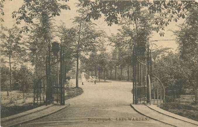 301-119-009 Leeuwarden Rengerspark, Verzamelen, Verzenden, Voor 1920, Friesland