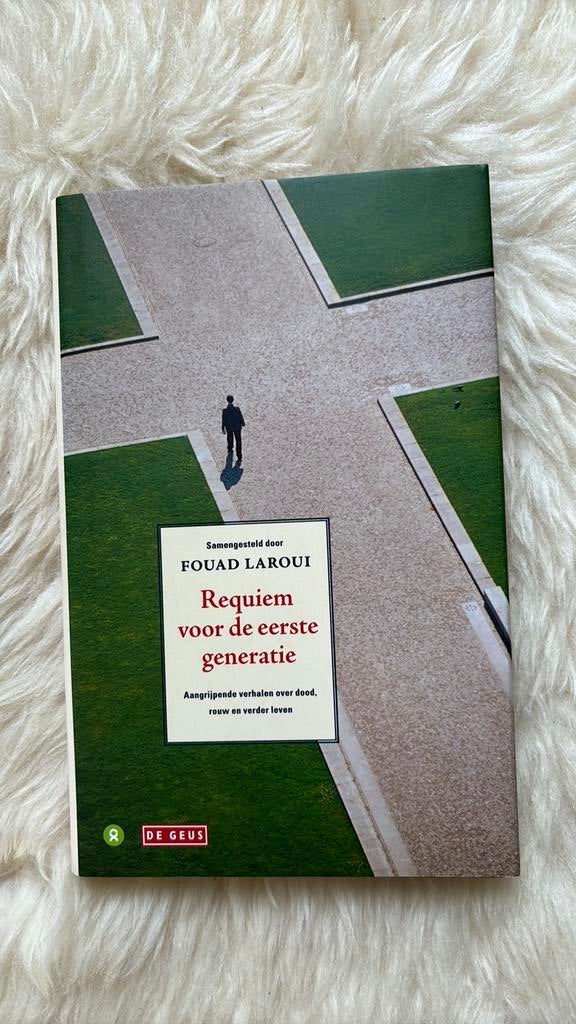 Fouad Laroui - Requiem voor de eerste generatie, Ophalen of Verzenden, Zo goed als nieuw
